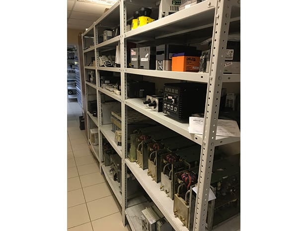 Склад электронных блоков фото